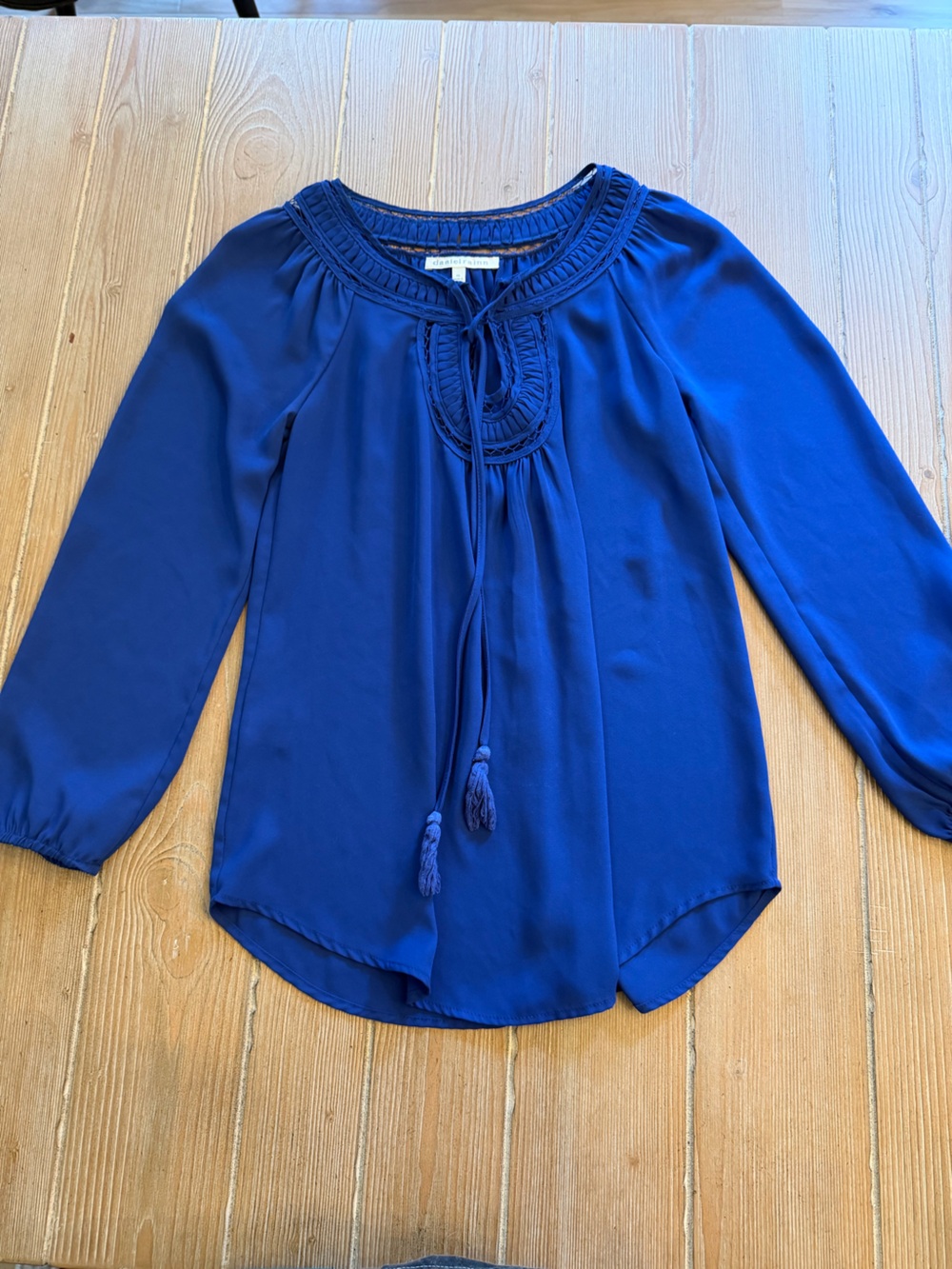 Women’s Blue Long-Sleeve Peasant Blouse